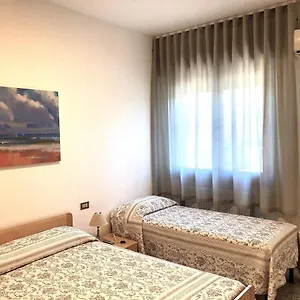 centrale-bilocale-4-5-persone.hotelinveneto.com/
